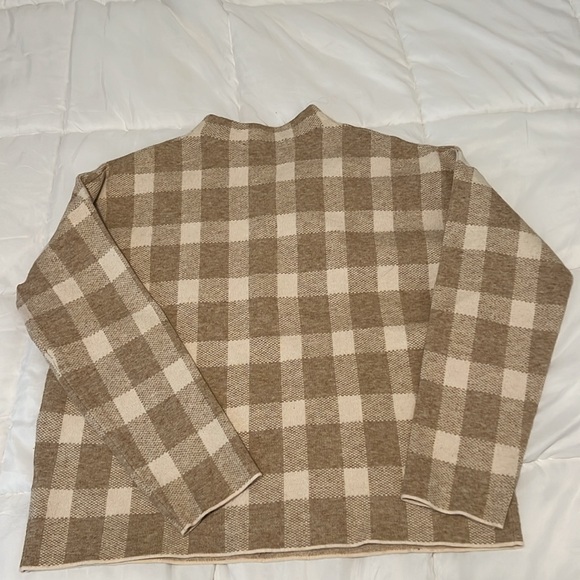 Women’s Buffalo plaid mock neck sweater- LARGE - Picture 4 of 8